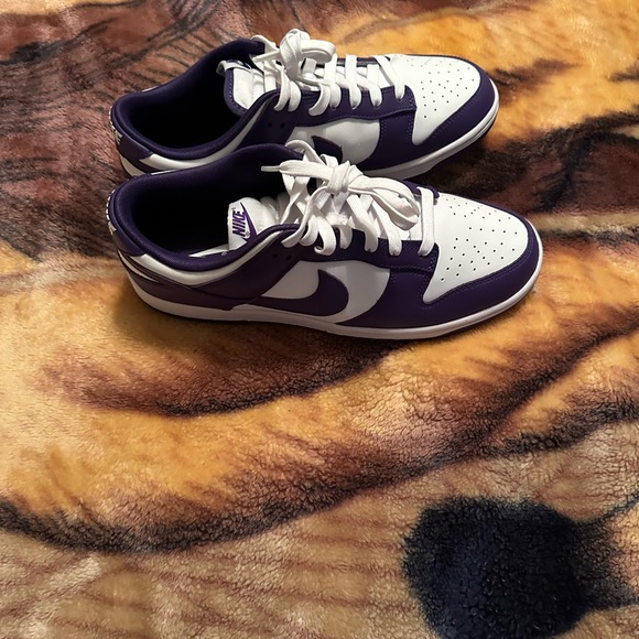Court Purple dunks / Sz10 Men/ Great Condition / Worn once - Picture 3 of 6